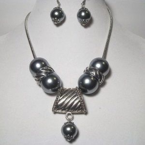 Shield Scarf Bail Pendant and Dark Gray Pearl Bead Necklace and Earring Set